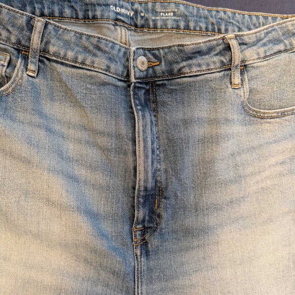 Old Navy Light Wash Higher High-Rise Flare Leg Raw Hem Frayed Jeans | Size 18 - Picture 7 of 11